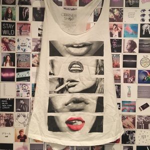 Flow-y lip tank top